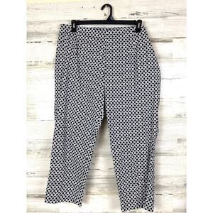 Talbots Women’s 18 Plus Black White Geometric Heritage Crop Stretch Pants